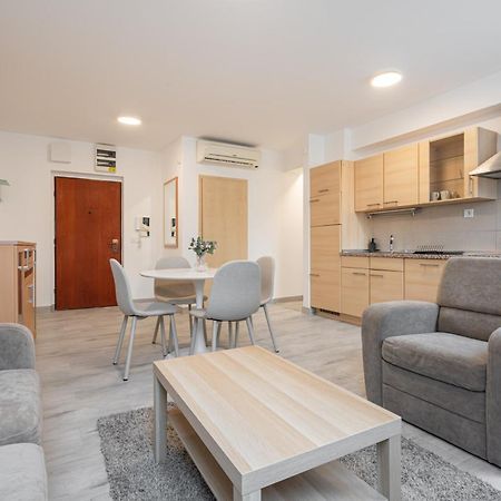 D16 - Gozsdu Garden Residence - Best Location By Bqa Budapest Bagian luar foto